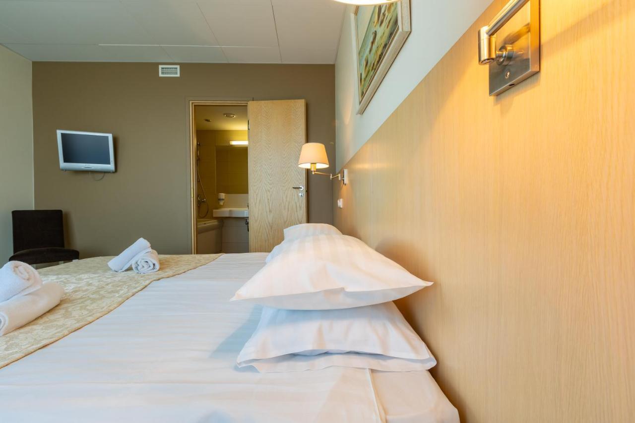 Meri Seaside Hotel & Spa Kuressaare Exterior photo